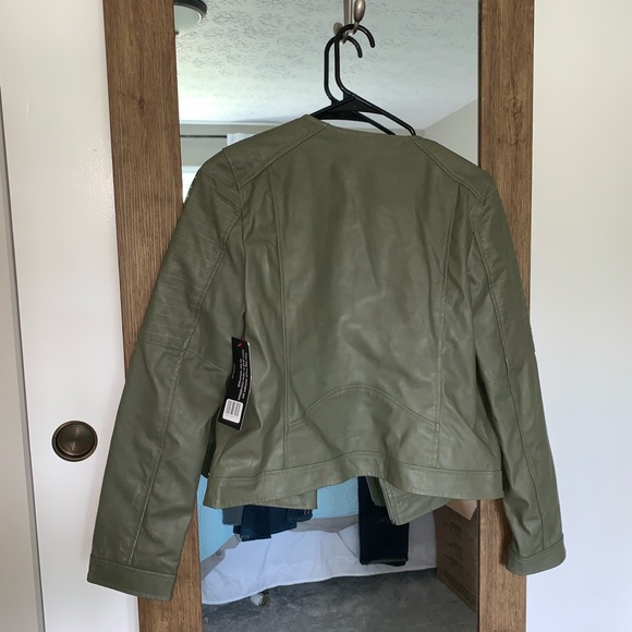 Leather Jacket - Picture 2 of 3